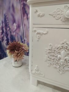 Nachtschrank 3